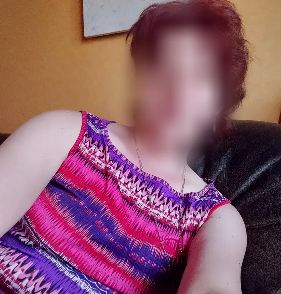 Marlene, 35