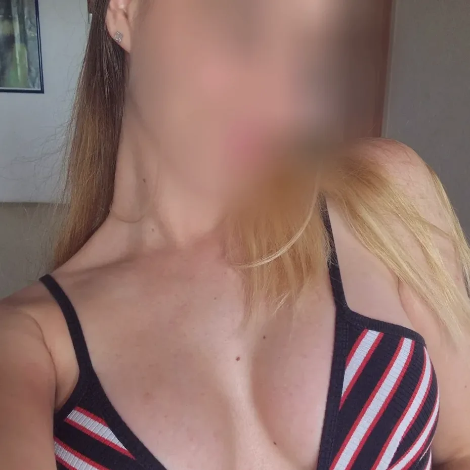 Meike, 24